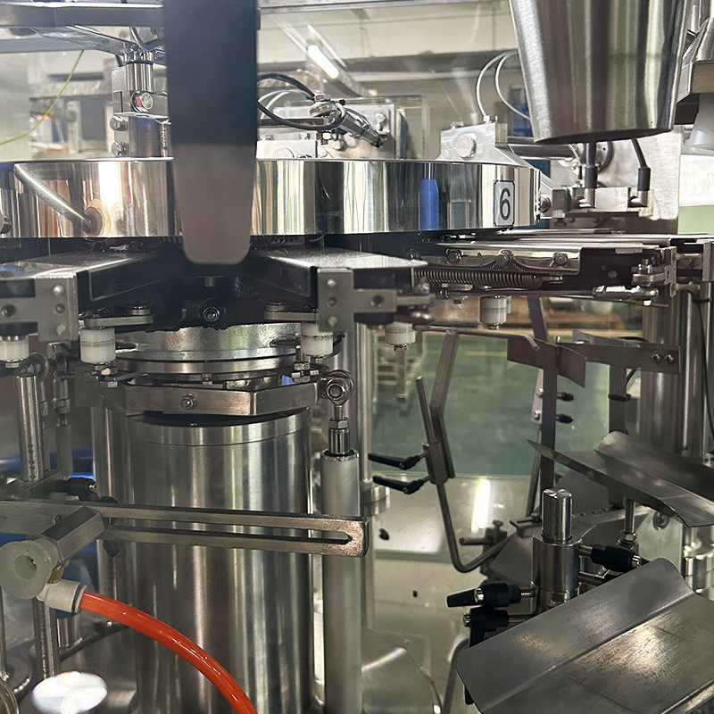 آلة تعبئة أكياس الدجاج بالفشار متعددة الوظائف ذات الشكل غير المنتظم، أكياس الوقوف الأوتوماتيكية، آلة تعبئة أكياس دويباك لحم الخنزير المجمد