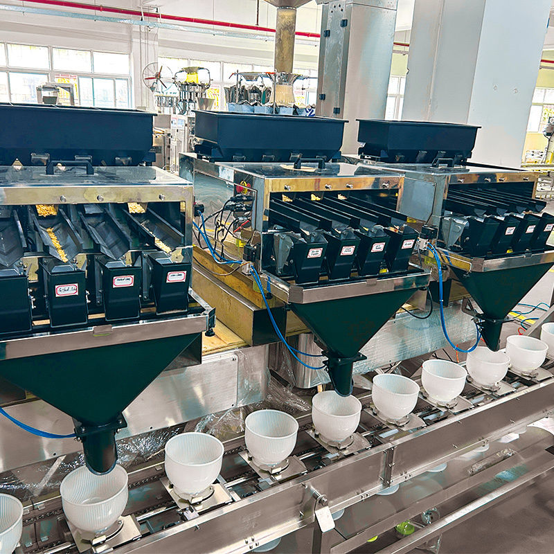 مواد متعددة 2.5 كجم آلة تعبئة طعام الحيوانات الأليفة مع الوزن متعدد الرؤوس الوزن الخطي لـ Ziplock Doypack Poch Packing