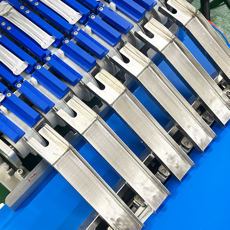 آلة التعبئة التلقائية متعددة الممرات الصفيحة العصا آلة التعبئة العمودية