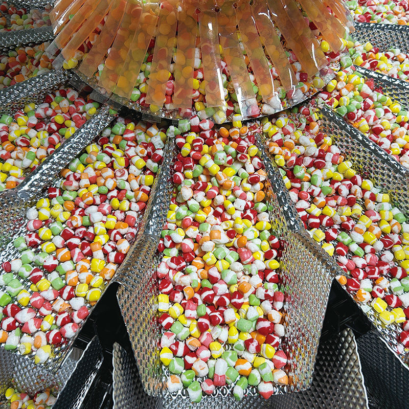 200g 500g آلة تعبئة الحبيبات الآلية الكاملة VFFS الوزن الختم كيس الحقيبة التعبئة الحلوى وجبة خفيفة النيتروجين آلة تعبئة