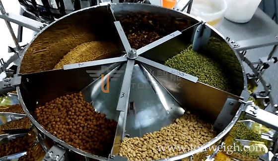 مقياس المكسرات Multihead Weigher 0.8L Dimple Pate مع نظام التحكم MCU